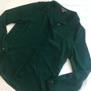 VINCE CAMUTO Button up Blouse